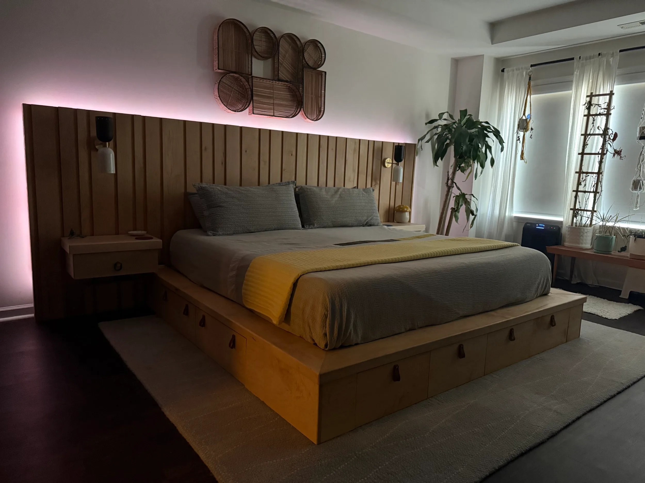 Platform Bed — photo 3